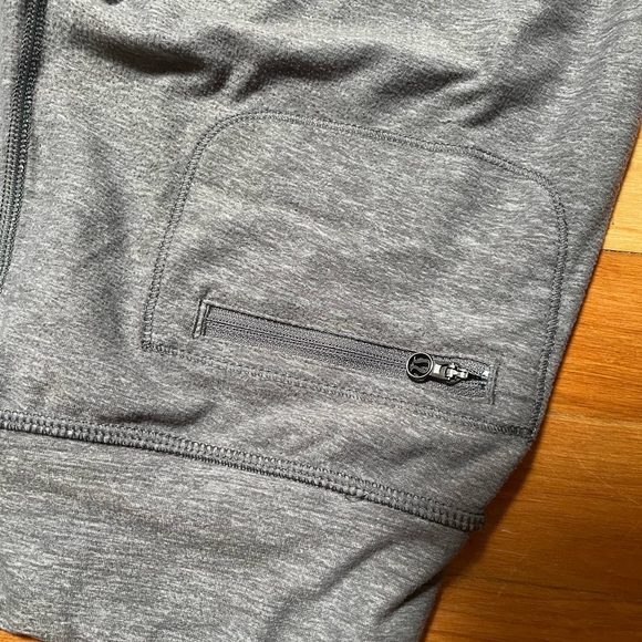 Lululemon flare workout pants. Probably from 2017- barely worn perfect condition - Picture 2 of 3